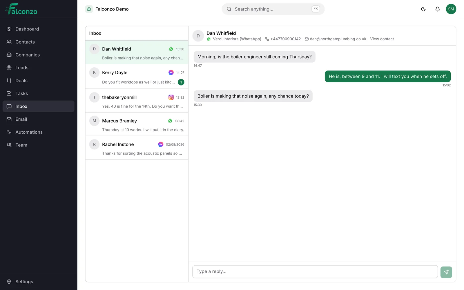 Messenger and Instagram conversations together in the Falconzo shared inbox